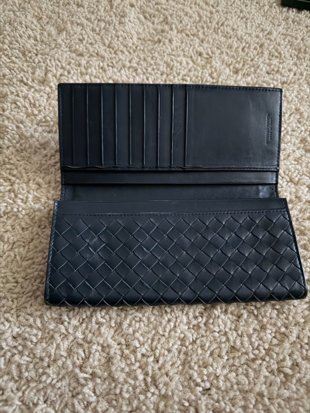 Bottega Veneta Intrecciato woven leather long wallet in Navy Blue - Picture 2 of 5